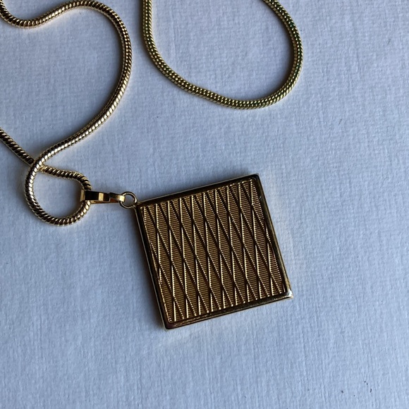 Vintage Gold Tone CH Carolina Herrera Square Filigree Pendant Long Necklace - Picture 4 of 10